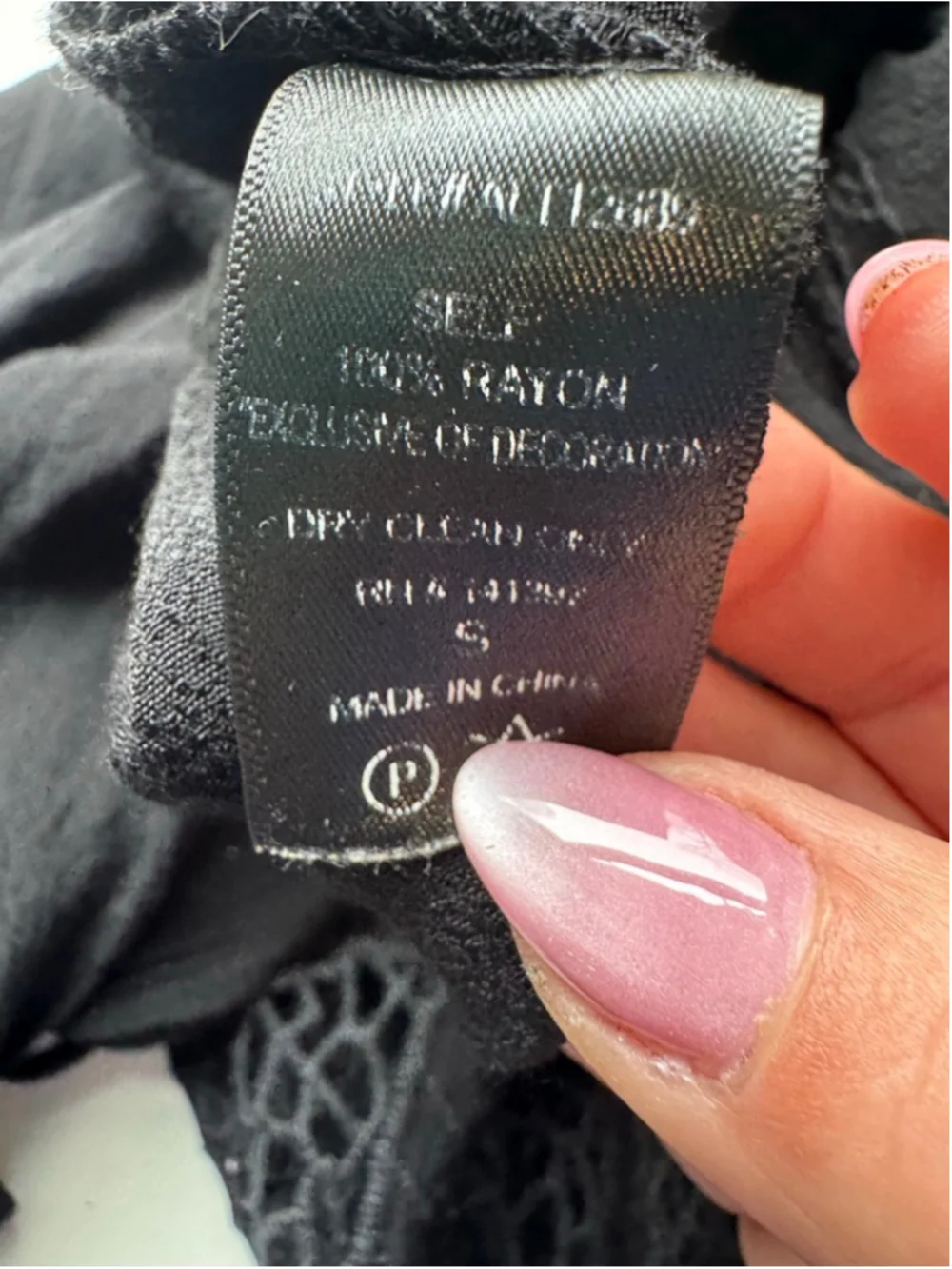 ASTR The Label | Crochet Balloon Sleeve Peasant Blouse | Black | Size Small - Picture 6 of 6